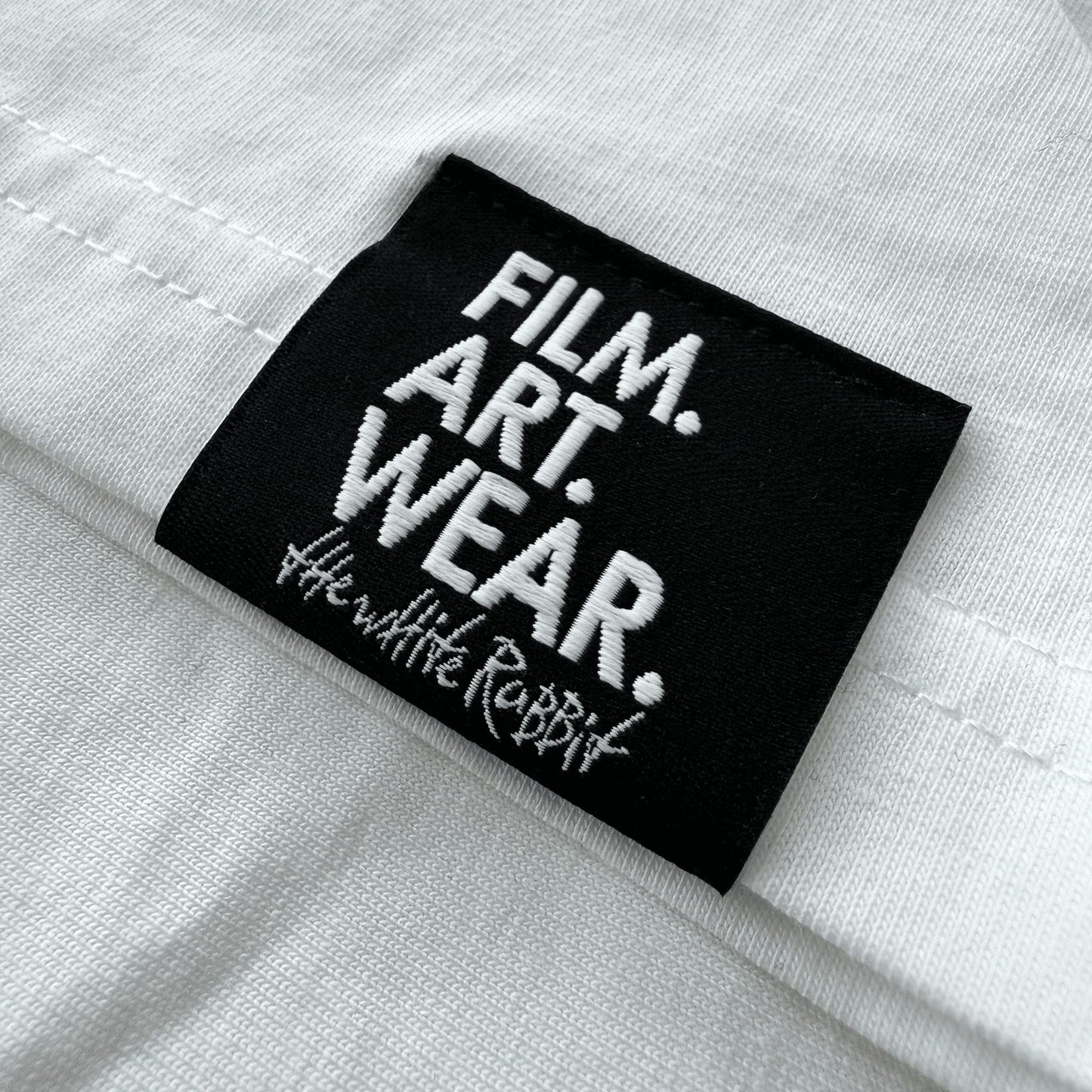 FILM.ART.WEAR. Unisex-Shirts Organic T-Shirt AMITYVILLE NY
