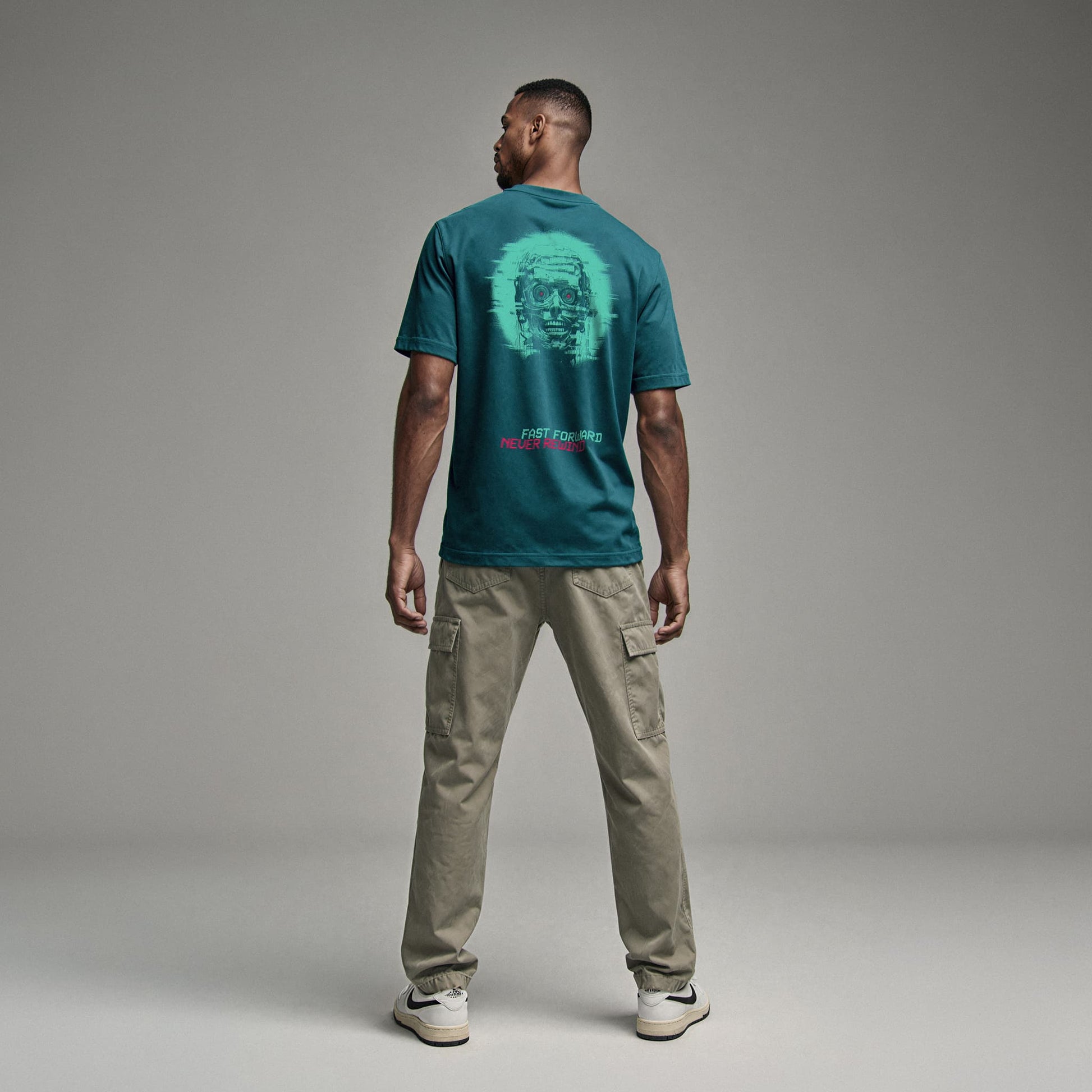 FAST FORWARD NEVER REWIND TEE Premium Cinematic Streetwear FILM.ART.WEAR. Designed in Hamburg
