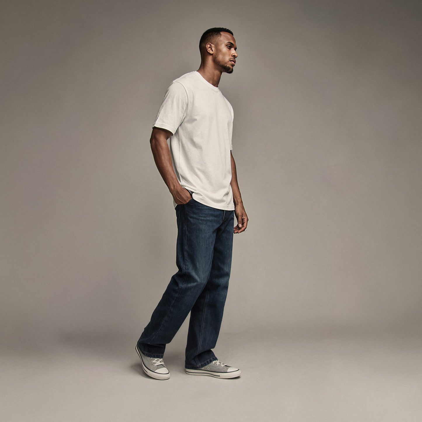 TAPED & LOADED Tee Premium Cinematic Streetwear FILM.ART.WEAR. Designed in Hamburg